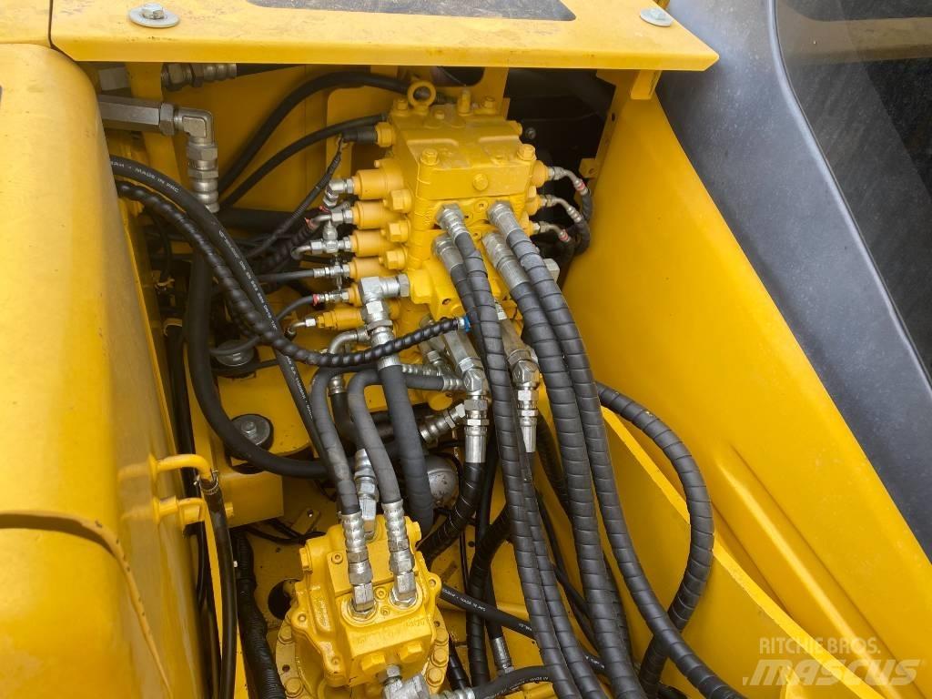 Komatsu 110LC-7 Excavatoare pe șenile
