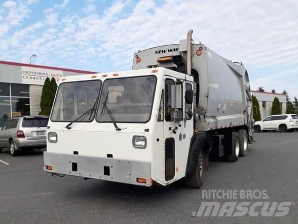 CCC LOW ENTRY Camion de deseuri
