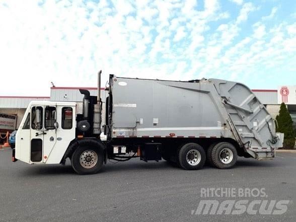 CCC LOW ENTRY Camion de deseuri