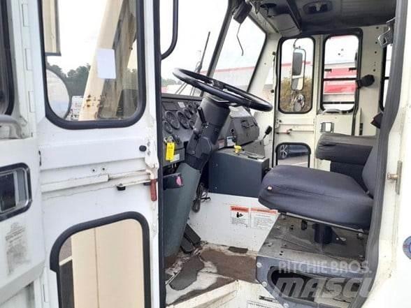 CCC LOW ENTRY Camion de deseuri