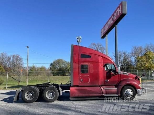 Kenworth T680 Autotractoare