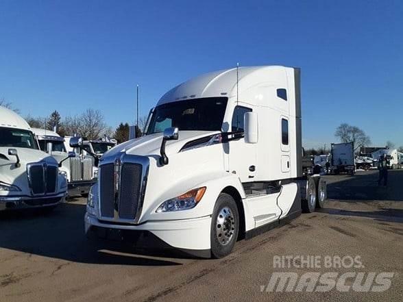 Kenworth T680 Autotractoare