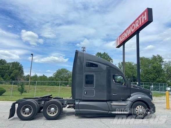 Kenworth T680 Autotractoare