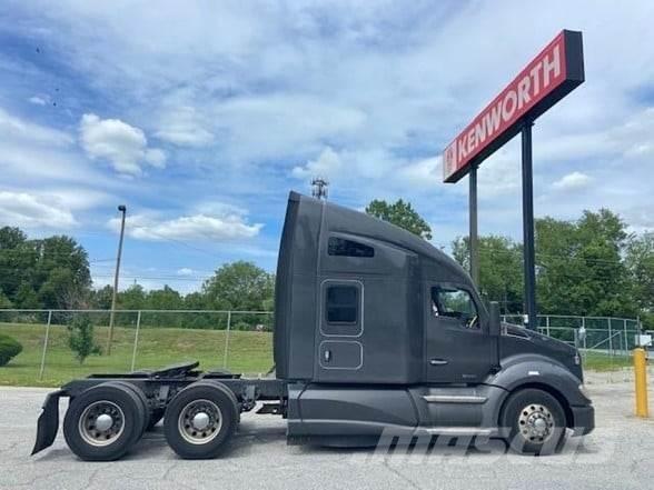 Kenworth T680 Autotractoare