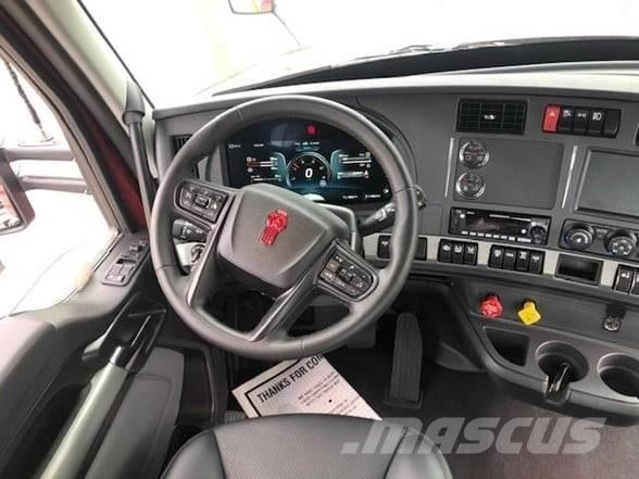 Kenworth T680 Autotractoare