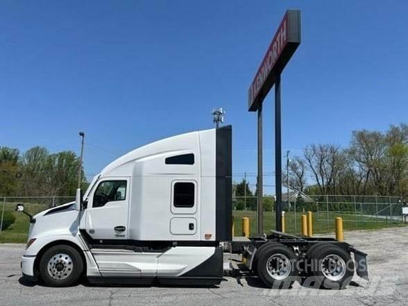 Kenworth T680 Autotractoare