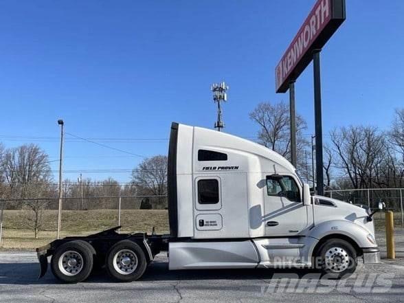 Kenworth T680 Autotractoare