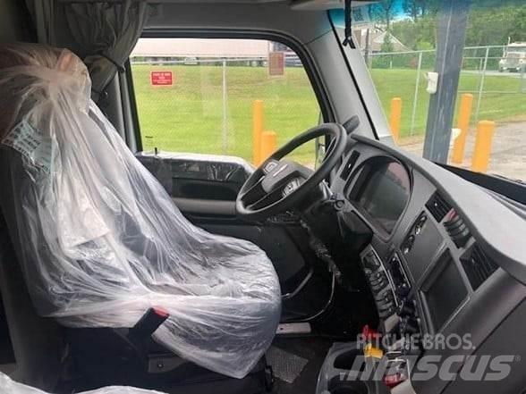 Kenworth T680 Autotractoare