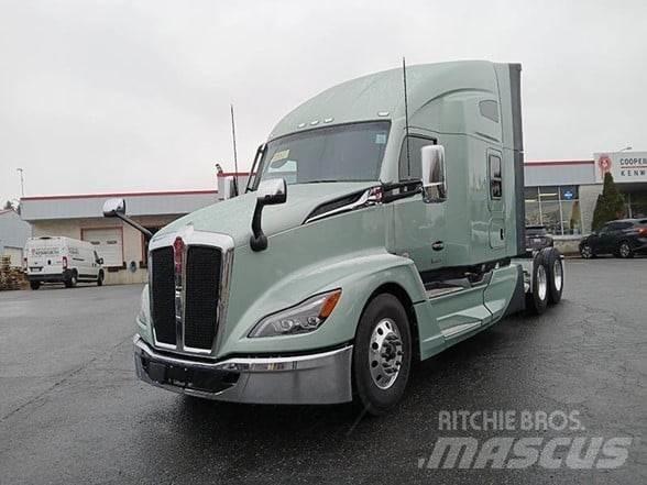 Kenworth T680 Autotractoare