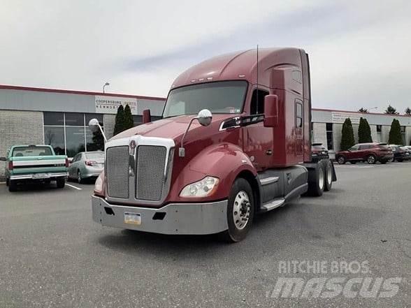 Kenworth T680 Autotractoare