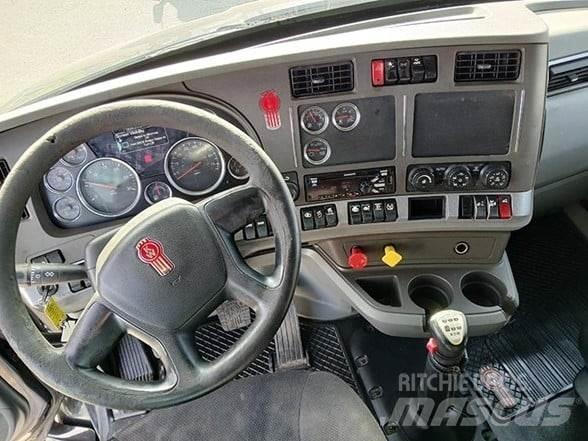 Kenworth T680 Autotractoare