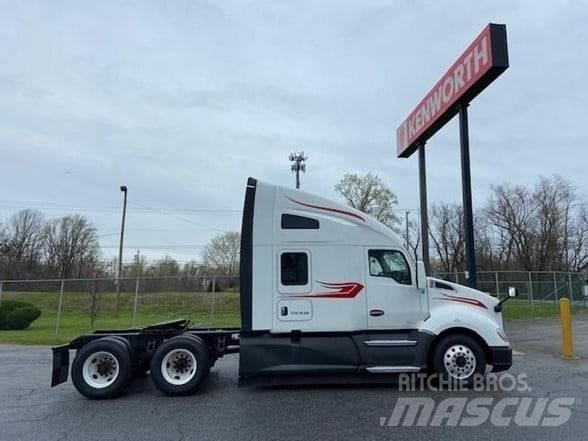 Kenworth T680 Autotractoare