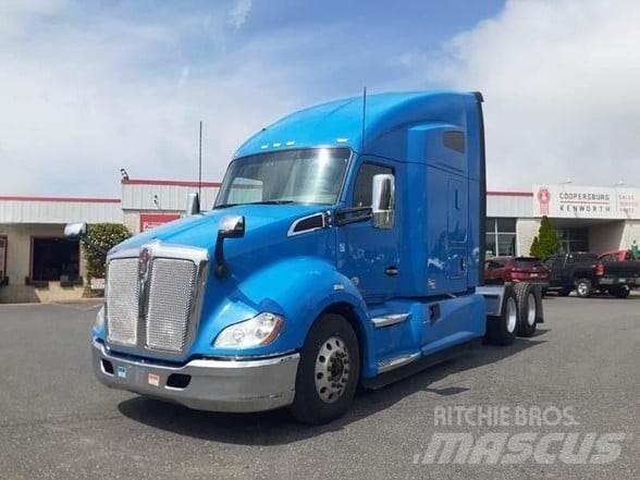 Kenworth T680 Autotractoare