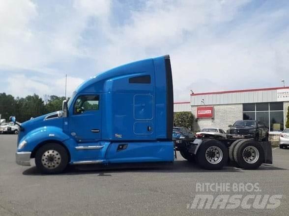 Kenworth T680 Autotractoare