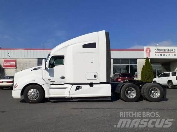 Kenworth T680 Autotractoare