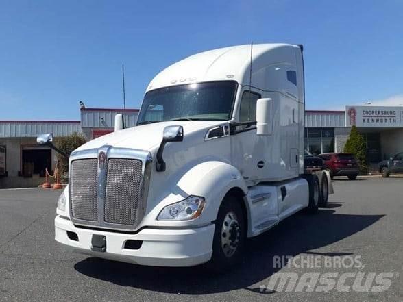 Kenworth T680 Autotractoare