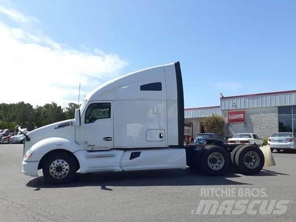 Kenworth T680 Autotractoare