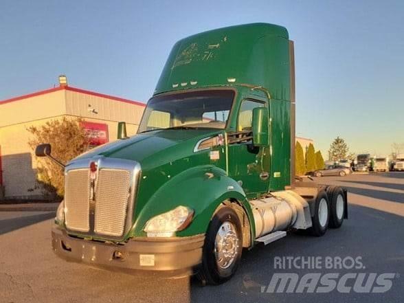 Kenworth T680 Autotractoare