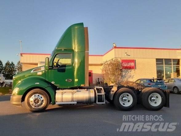 Kenworth T680 Autotractoare