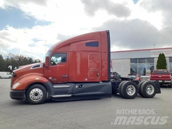 Kenworth T680 Autotractoare