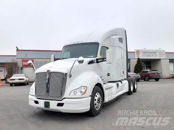 Kenworth T680 Autotractoare