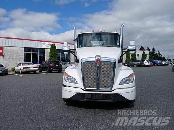 Kenworth T680 Autotractoare