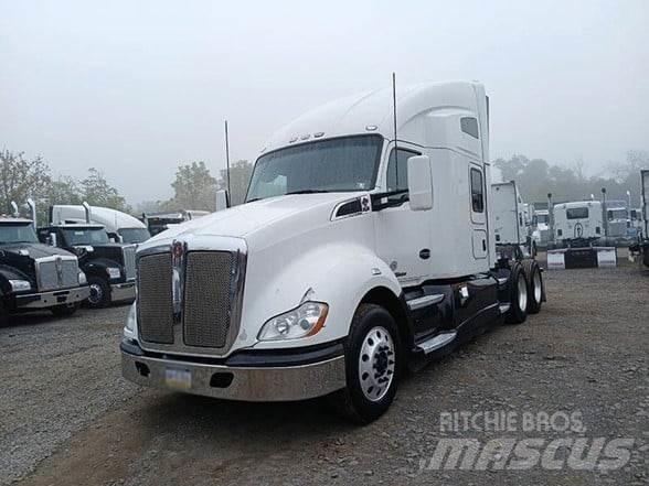 Kenworth T680 Autotractoare