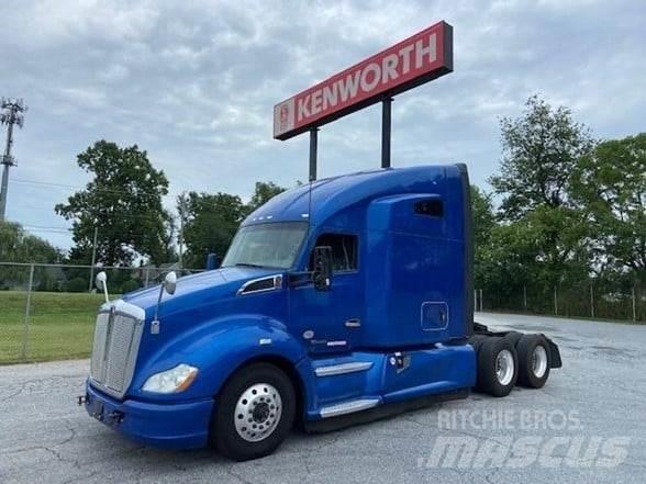 Kenworth T680 Autotractoare