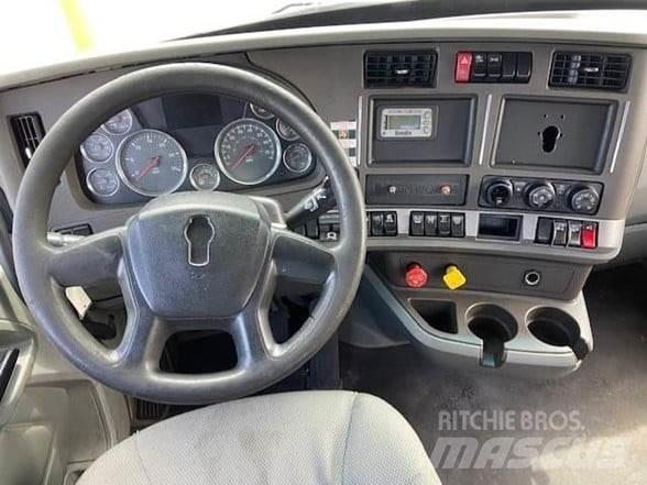 Kenworth T680 Autotractoare