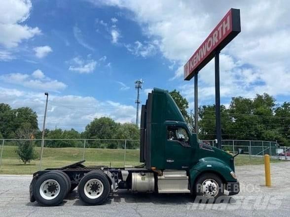 Kenworth T680 Autotractoare