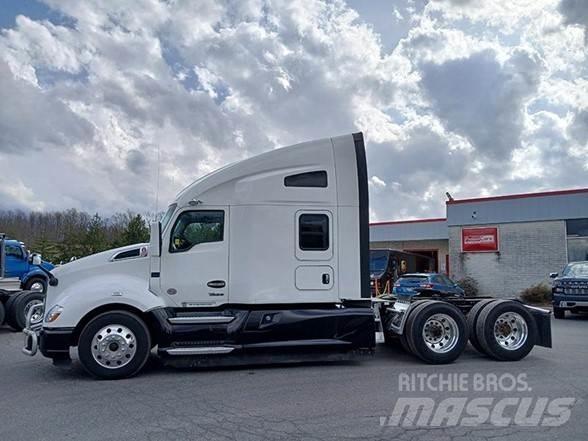 Kenworth T680 Autotractoare