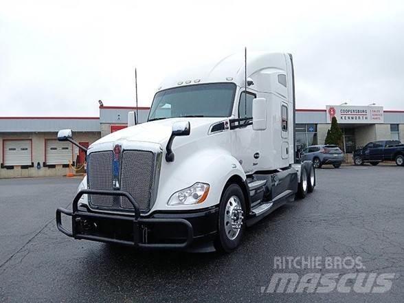 Kenworth T680 Autotractoare