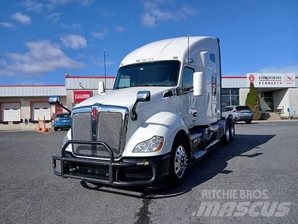 Kenworth T680 Autotractoare