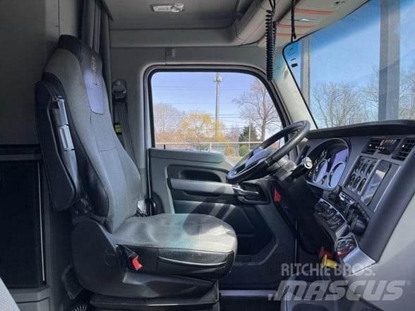 Kenworth T680 Autotractoare