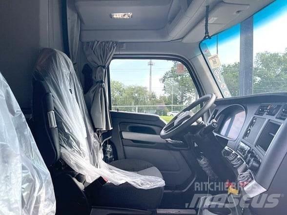 Kenworth T680 Autotractoare