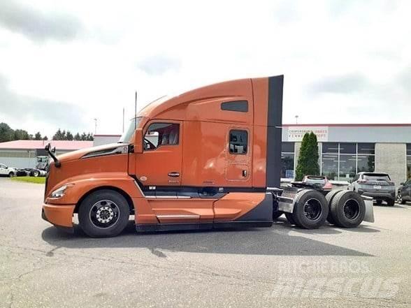 Kenworth T680 Autotractoare