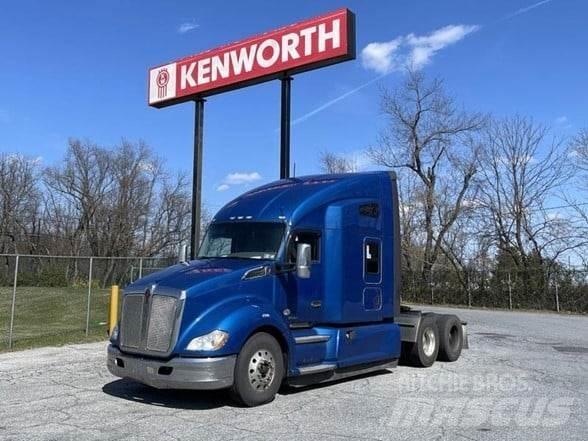 Kenworth T680 Autotractoare