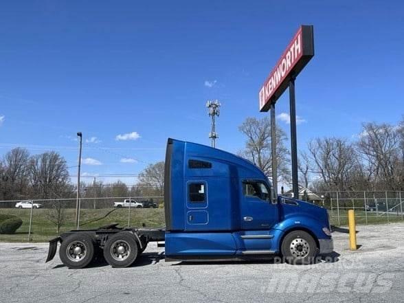 Kenworth T680 Autotractoare