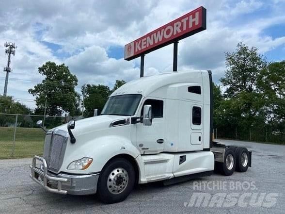 Kenworth T680 Autotractoare