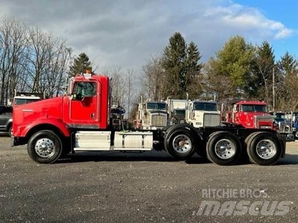 Kenworth T800 Autotractoare
