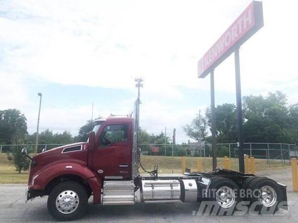Kenworth T880 Autotractoare