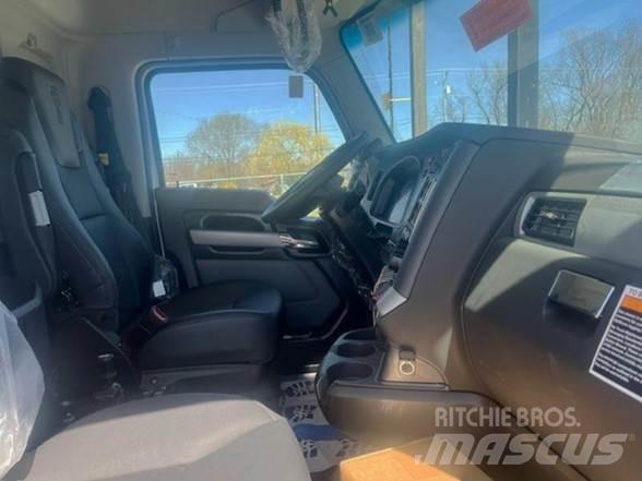 Kenworth T880 Autobasculanta