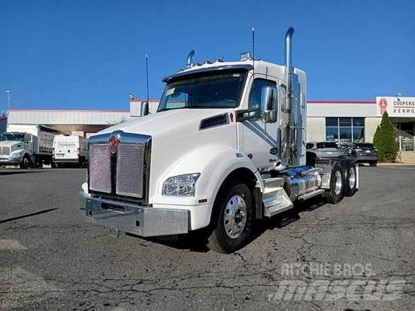 Kenworth T880 Autotractoare
