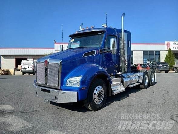Kenworth T880 Autotractoare