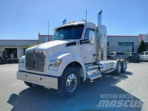 Kenworth T880 Autotractoare