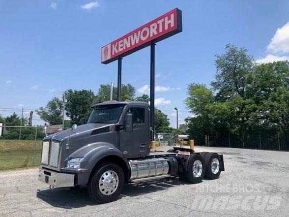 Kenworth T880 Autotractoare