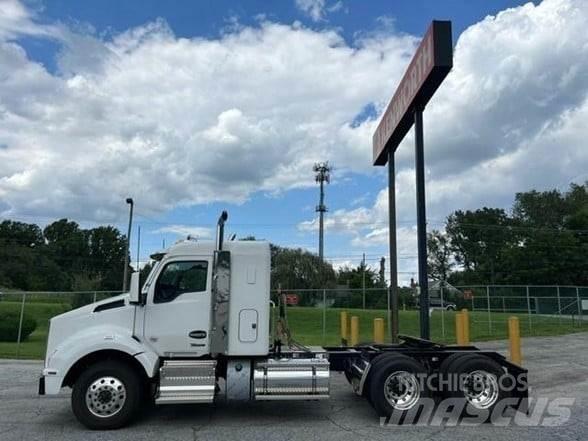 Kenworth T880 Autotractoare
