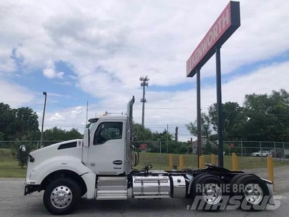 Kenworth T880 Autotractoare