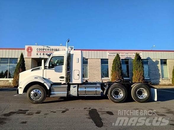 Kenworth T880 Autotractoare