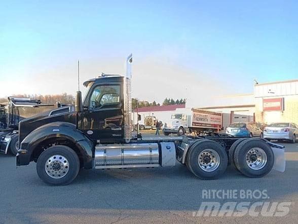 Kenworth T880 Autotractoare